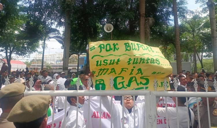 AMPK Deliserdang Minta Usut Pengusaha Ternak Ayam Pantailabu Gunakan Gas 3 Kg