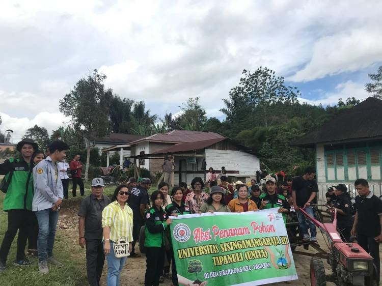 Jaga Kelestarian Lingkungan, Prodi Fakultas Pertanian UNITA Tanam Pohon di Desa Sibaragas