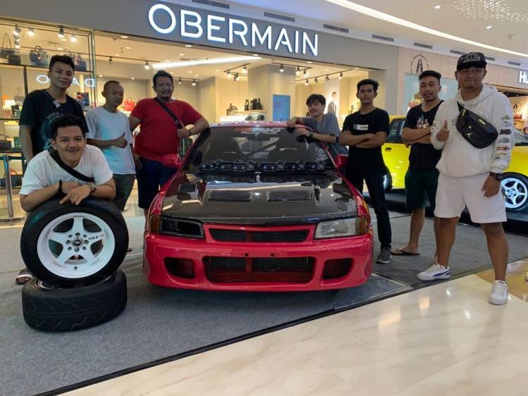 Haji Boim Racing Team Juarai Sejumlah Dragrace dan Kontes Modifikasi Mobil