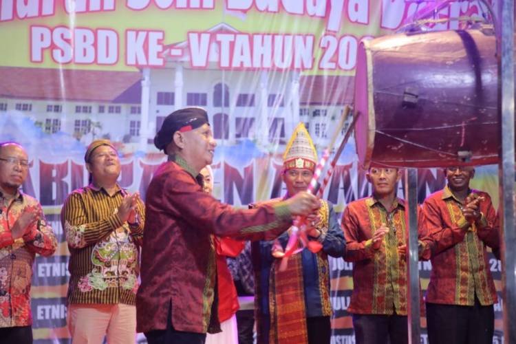 Bupati Asahan Tutup PSBD V