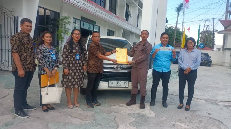 Kejari Simalungun Berhasil Kembalikan 1 Unit Mobil Kijang Innova ke PDAM Tirta Lihou