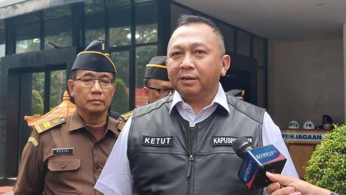 Kejagung Periksa Direktur Operasional PT Antam Terkait Kasus Dugaan Korupsi Komoditi Emas