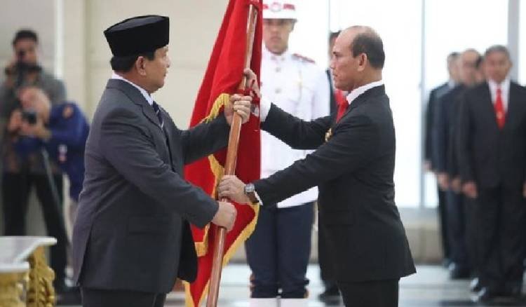 Prabowo  Lantik Rektor Unhan: Kesetiaan Adalah Modal Besar