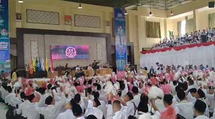 Mahasiswa Usir Gubernur Sumbar Mahyeldi, Rektor UIN Bukittinggi Minta Maaf