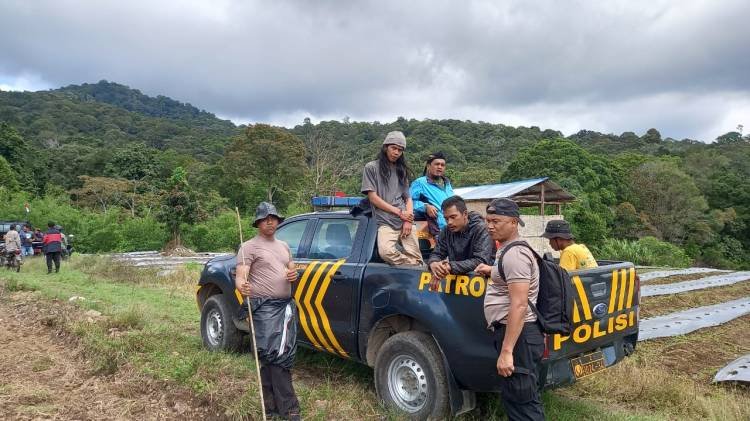 Dua Pendaki yang Hilang di Gunung Sibuatan Karo Ditemukan Selamat