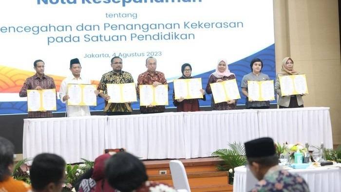 Mensos Teken Kerja Sama Cegah Kekerasan Pada Anak di Lingkungan Sekolah