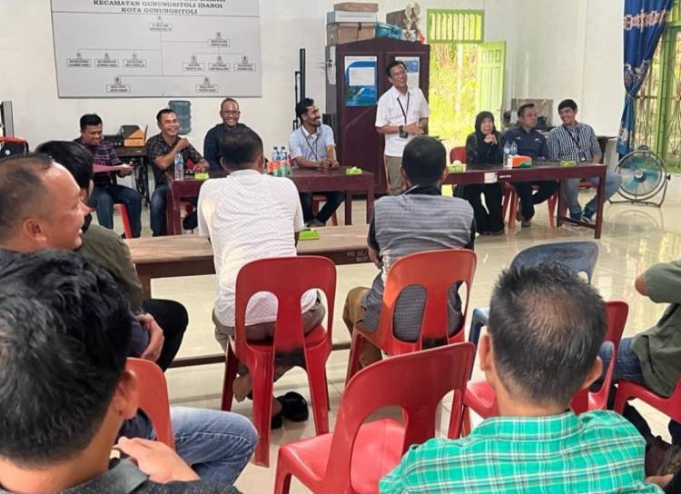BUMN dan PLN Tinjau Program Listrik Desa di Kepulauan Nias