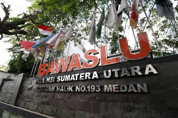 Koordinator Humas dan Datin Bawaslu Sumut Minta Jajarannya Merangkul Jurnalis