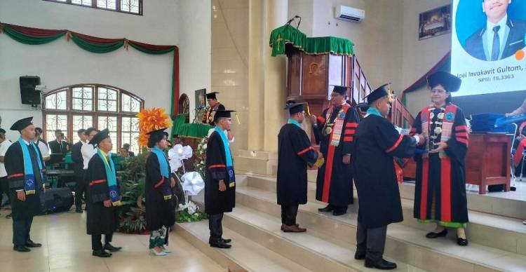 STT HKBP Pematangsiantar Wisuda 255 Sarjana dan Magister