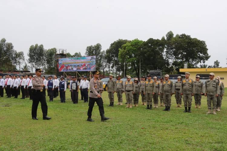 Apel Gelar Pasukan Ops Mantap Brata Toba 2023-2024 di Pematangsiantar, 303 Petugas Diterjunkan