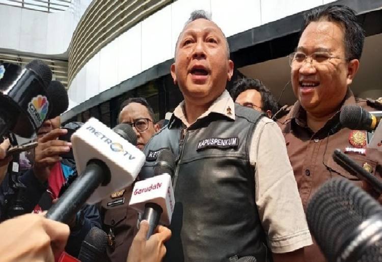 Kejagung Panggil Anggota BPK Achsanul Qosasi