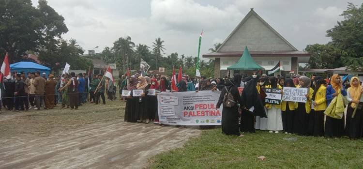 Ratusan Pemuda Lakukan Aksi Solidaritas Bela Rakyat Palestina di Kecamatan Bandar