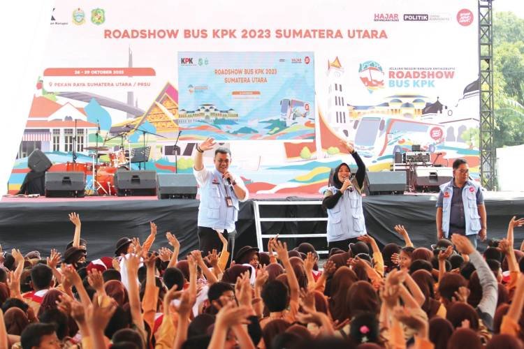 Hari Kedua Roadshow Bus KPK di Sumut, Ribuan Orang Hadir Ramaikan PRSU