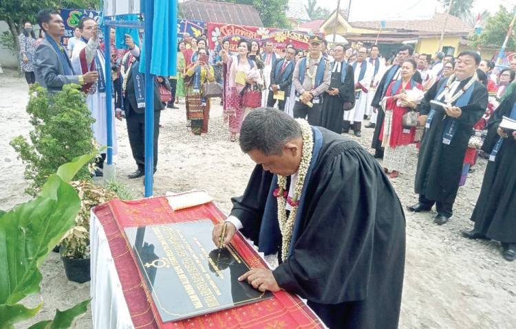 Praeses Distrik XIII Aslab: Pemekaran HKBP Resort Simpang Empat Bukan untuk Gagah-gagahan