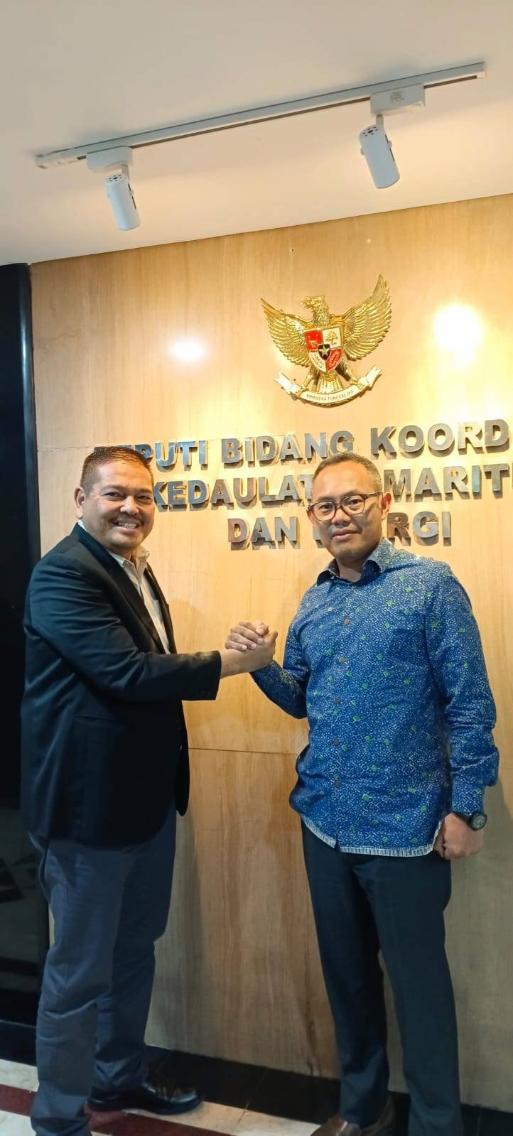 Masalah Pencemaran Aspal di Lautan Nisut Diminta Segera Diselesaikan