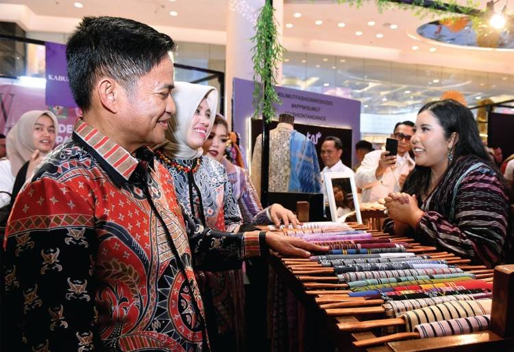 Pj Gubernur Dukung Industri Kreatif Semakin Eksis di Pasar Internasional