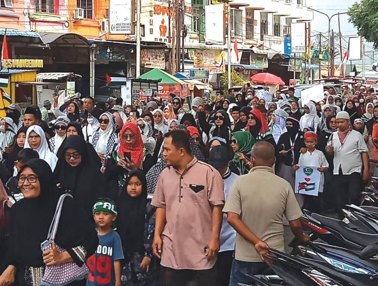 Ribuan Warga Gelar “Aksi Bela Palestina” di Lapangan Merdeka Binjai