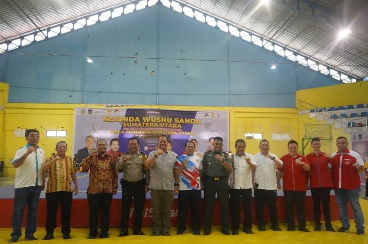 Kadispora Sumut Buka Kejurda Wushu Sanda di Tebingtinggi