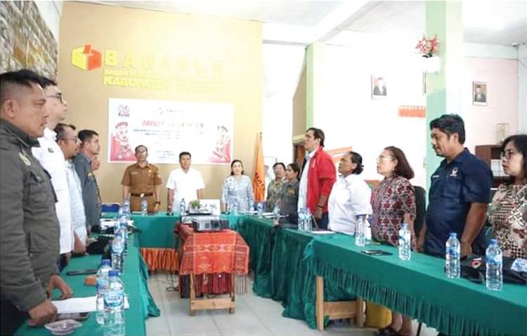 Bawaslu Samosir Buat Nota Kesepakatan dengan Parpol Soal Penertiban APS Caleg