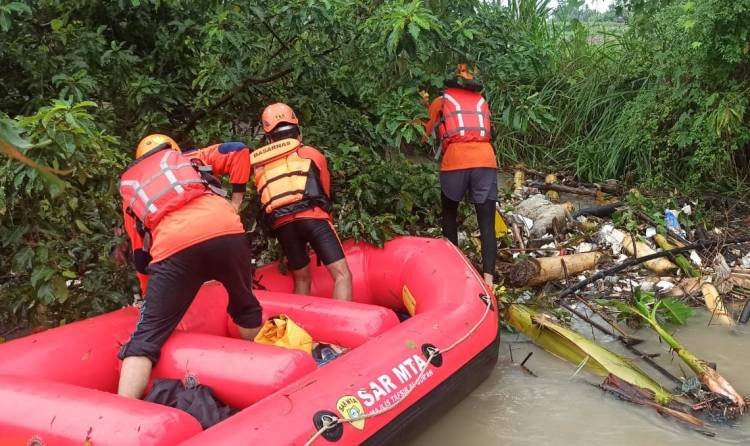 Sehari Dicari, Pelajar SD Hanyut Ditemukan Tewas di Sungai Batangkuis