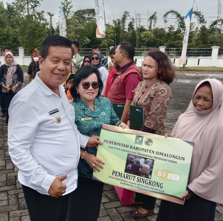 Bupati Simalungun Buka Festival "Tor-tor dan Marturi-turian"