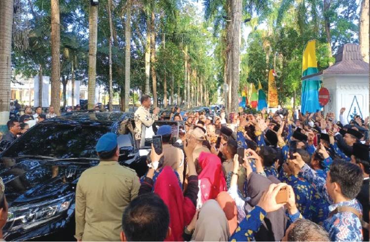 Ashari Tambunan Tegar Lepas Jabatan dan Tinggalkan Kantor Bupati Deliserdang