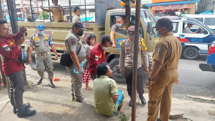 Polisi, Satpol PP dan Dinsos Tertibkan ODGJ di Pematang Siantar