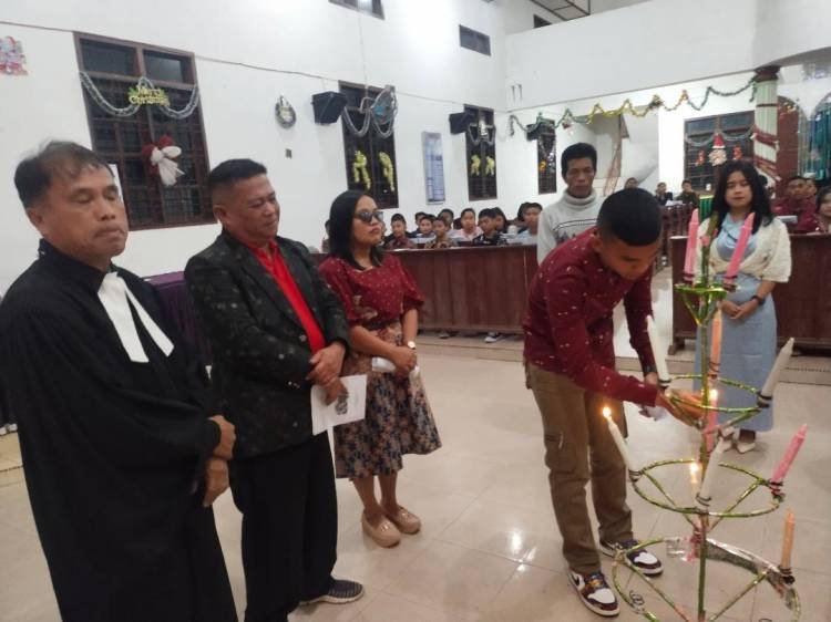 Pendeta GKPS Resort Raya Kota Ajak Pemuda GKPS Getsemane Senantiasa Haus Firman Tuhan