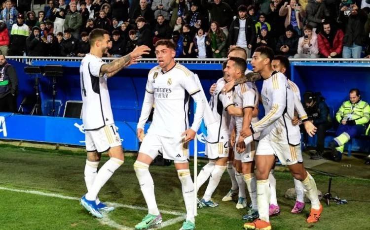 Real Madrid Rebut Puncak Klasemen Berkat Kemenangan 1-0 atas Alaves