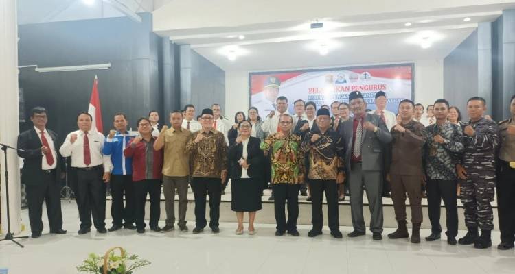 Wali Kota Tanjungbalai Lantik Pengurus LPPD Periode 2023-2025