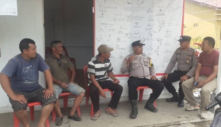 Petugas Posko KBN TSE Polsek Panai Tengah Patroli Dialogis di Panai Hulu