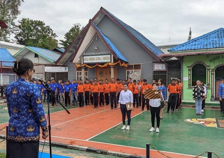 Peringati Hari Ibu ke-95 Tahun, Rutan Tarutung Gelar Upacara Bendera