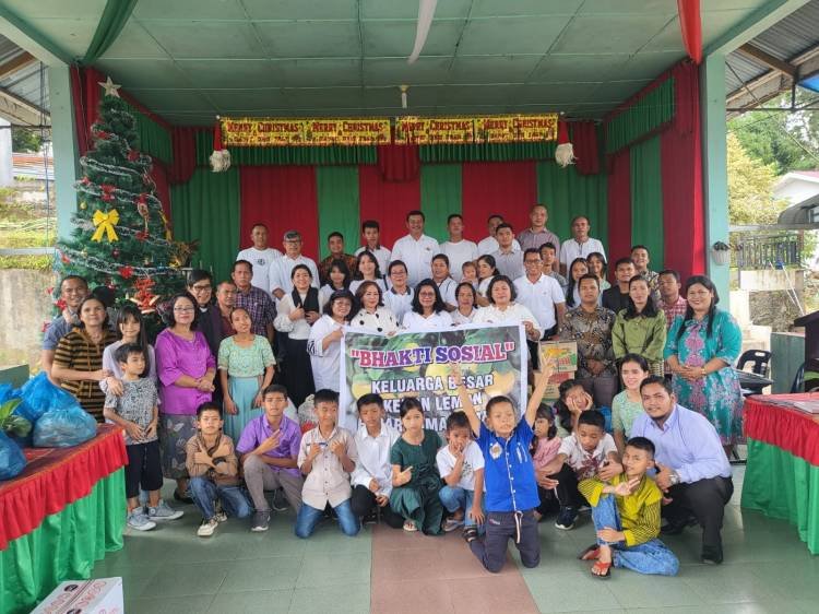 Sambut Natal, Keluarga Besar Kebon Lemon Kisaran Anjangsana ke Panti Asuhan