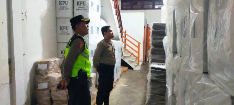 Gudang Logistik KPU Sibolga Dapat Pengamanan Ekstra Polisi