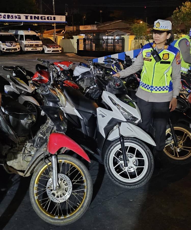 Pakai Knalpot Brong, Puluhan Sepeda Motor Diamankan ke Satlantas Polres Tebingtinggi