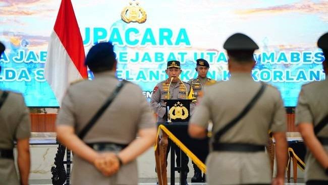 Kapolri Mutasi 211 Perwira Menengah-Perwira Tinggi