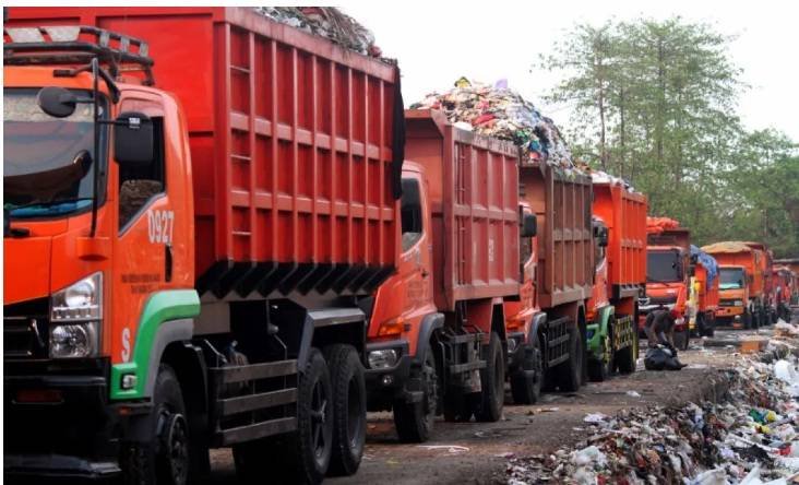 Camat Girsangsipangan Bolon Minta Tambah Satu Truk Angkut Sampah di Parapat