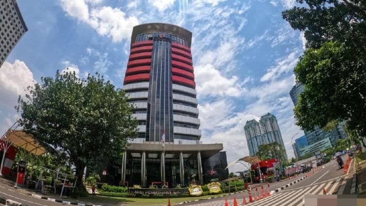 KPK Periksa Direktur BKPM di Kasus Gubernur Malut