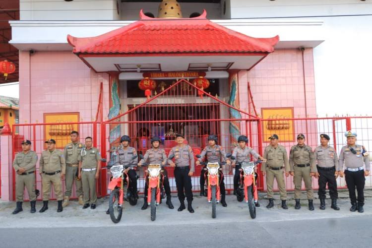 Personel Gabungan Amankan  Imlek 2575 di Labuhan Batu dan Labura