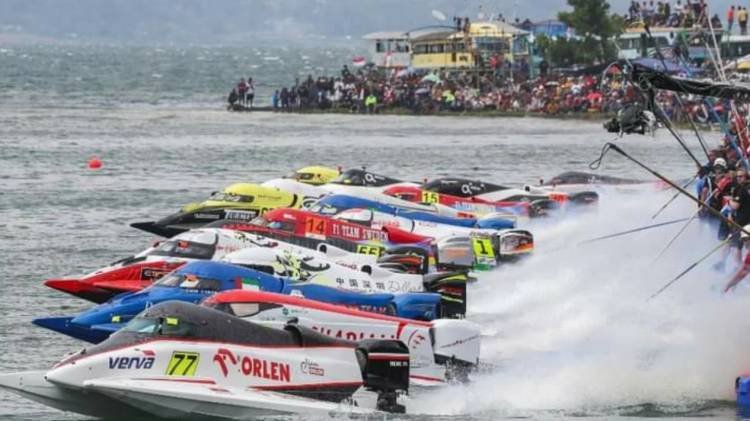 F1 Powerboat 2024 Danau Toba Diikuti 18 Pembalap Internasional