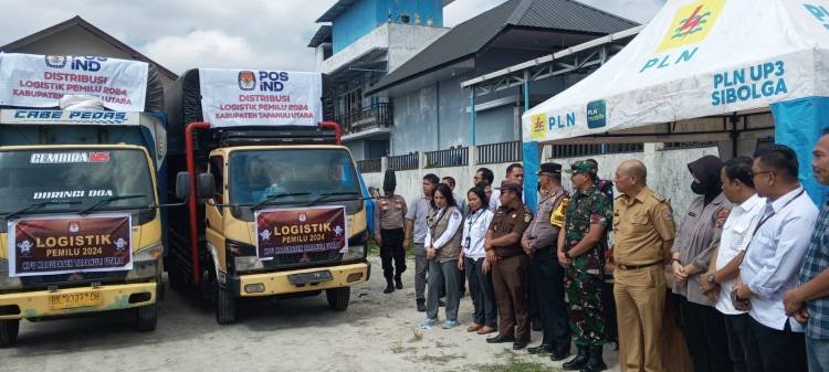 KPU Taput Distribusikan Logistik Pemilu 2024 ke Kecamatan