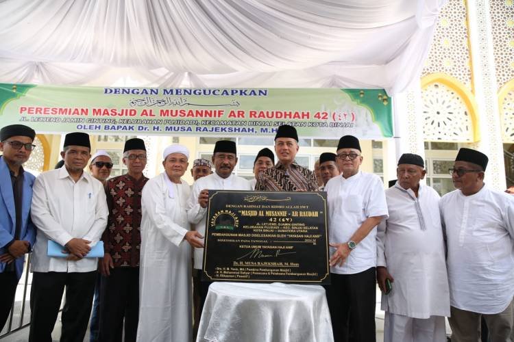 Resmikan Masjid Al-Musannif ke-42, Ijeck Harap Masjid Buka Full Time