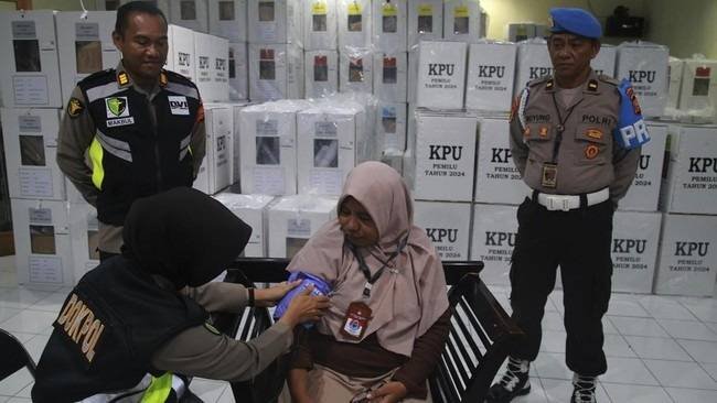 1.200 Petugas KPPS Sulsel Sakit, Tiga Meninggal