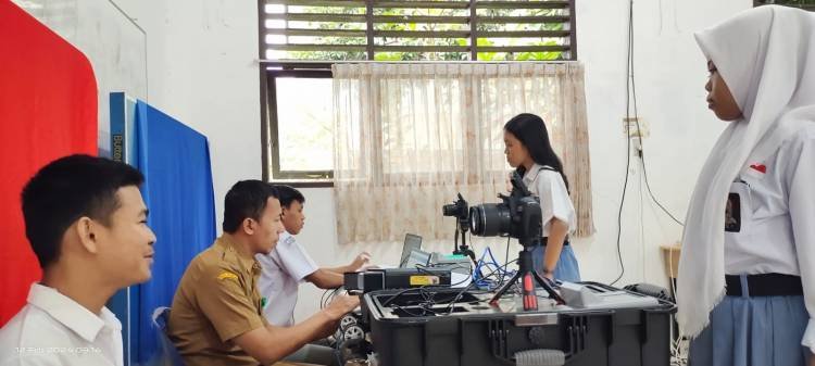 Disdukcapil Rekam e-KTP  di SMAN 6 Pematangsiantar