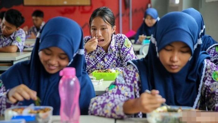 Airlangga: Pembahasan Makan Siang Gratis di APBN Tunggu Pengumuman KPU