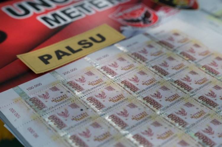 Polisi Bongkar ‘Pabrik' Meterai Palsu di Cikarang, Rugikan Negara Ratusan Juta Rupiah