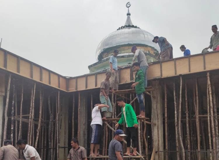 Jelang Ramadan 1445 H, Ladon Renovasi Musholla Ali Hidayah