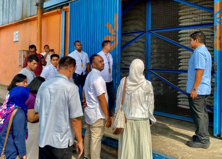 Polres Belawan dan Satgas Ketahanan Pangan Kota Medan Sidak Gudang Bulog dan Pasar Tradisional