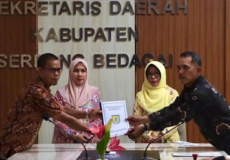 Bupati Sergai Minta Camat Aktif Turun ke Lapangan Serap Aspirasi Masyarakat