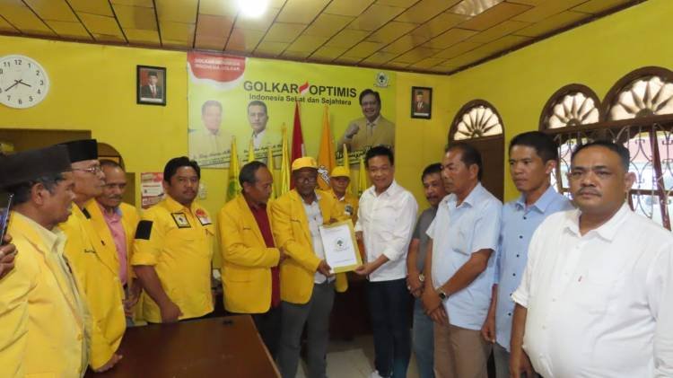 Oloan Paniaran Nababan Daftar ke Partai Golkar dan PAN jadi Bacalon Bupati Humbahas